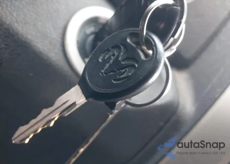 2013 Ram 1500 Big Horn z USA, uszkodzony, nr VIN 1C6RR7GT4DS702636